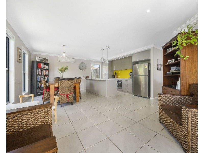 1/6 Trevean Drive, Kleinton QLD 4352