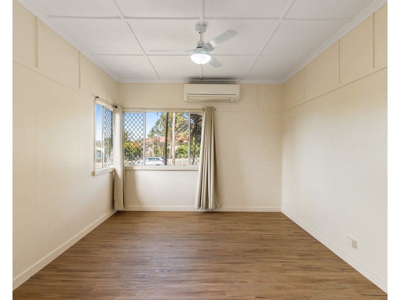 11 Dunkley Street, South Toowoomba QLD 4350