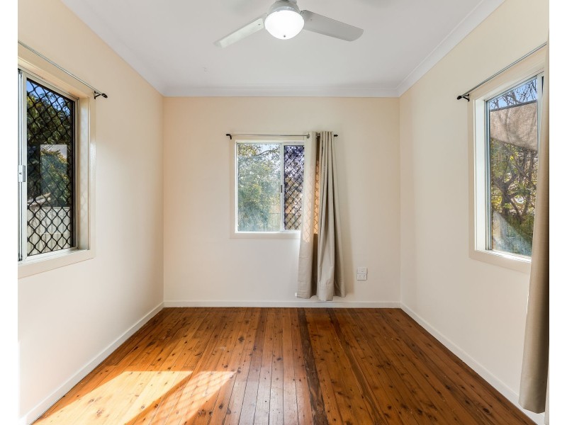 11 Dunkley Street, South Toowoomba QLD 4350