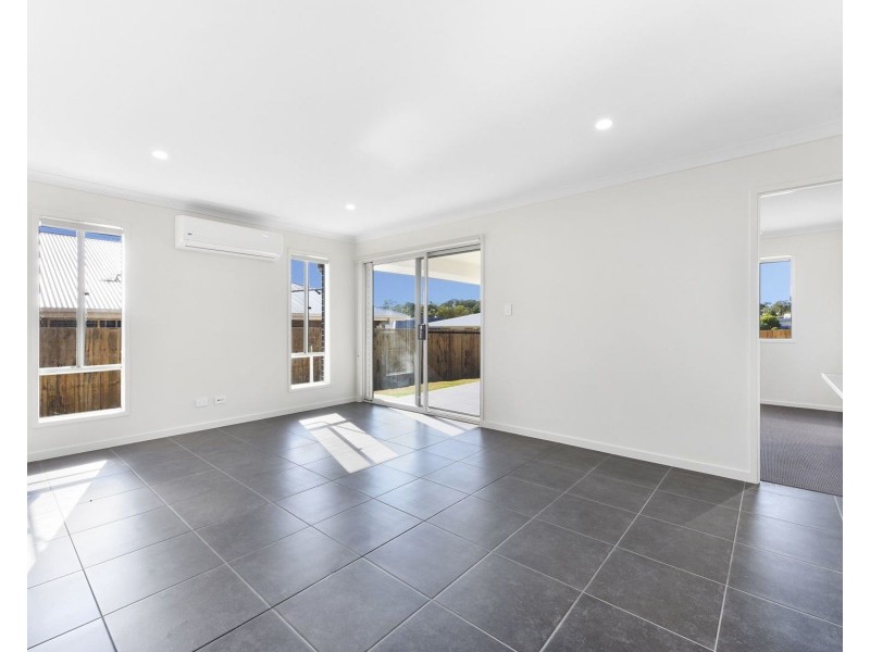 1 & 2/63 Crockers Road, Westbrook QLD 4350