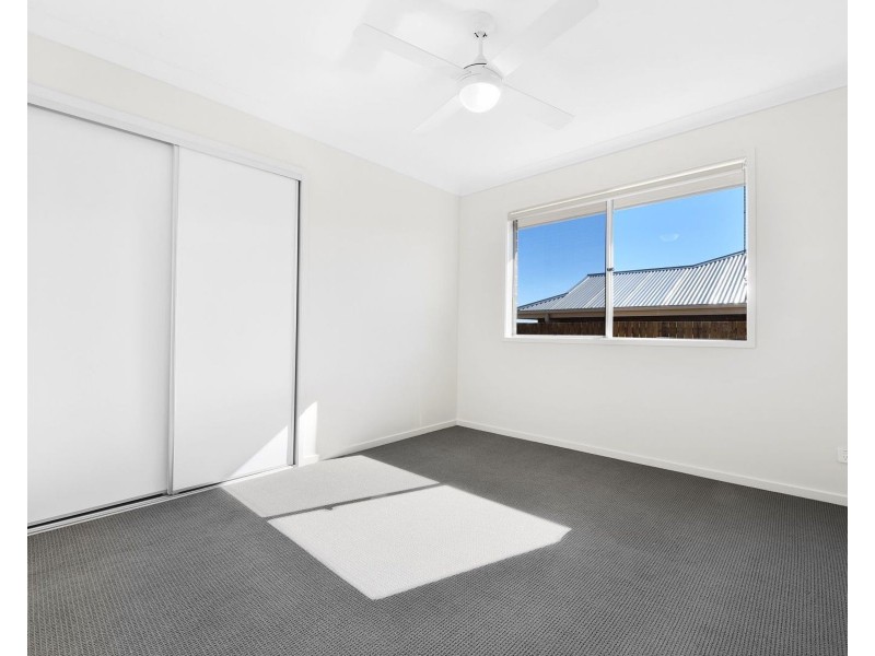 1 & 2/63 Crockers Road, Westbrook QLD 4350