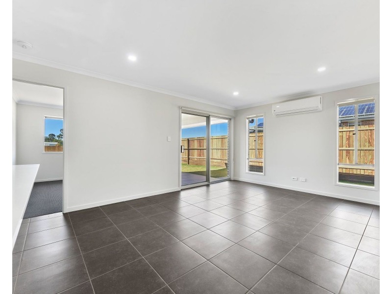 1 & 2/63 Crockers Road, Westbrook QLD 4350