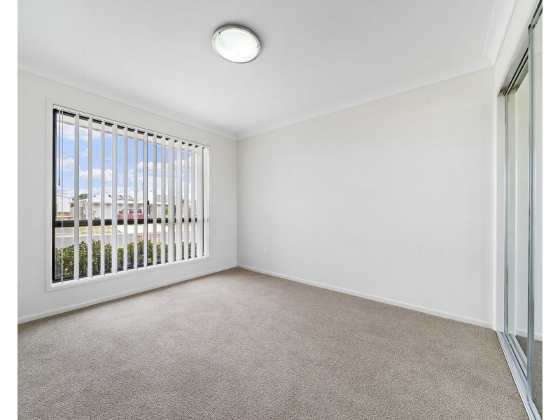 1/6 Esmeralda Street, Cambooya QLD 4358