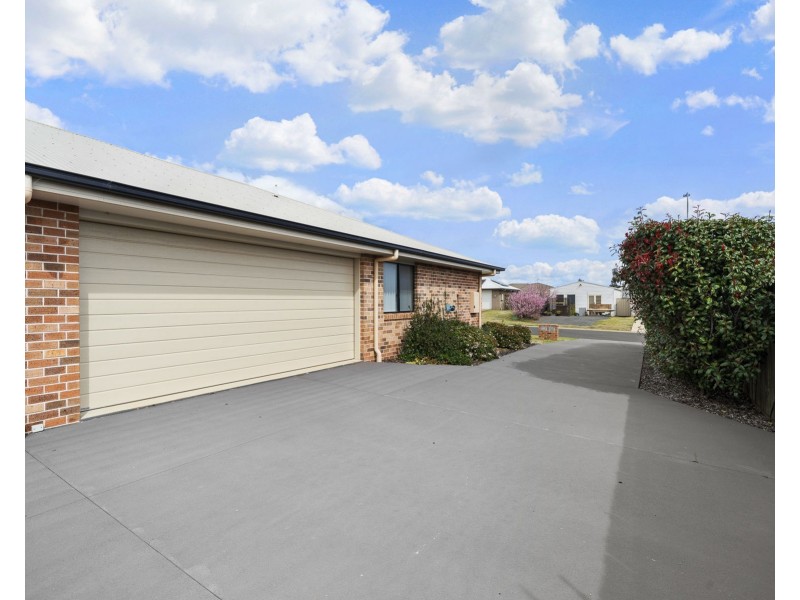 1/6 Esmeralda Street, Cambooya QLD 4358