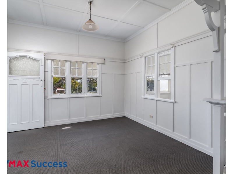 740 Ruthven Street, South Toowoomba QLD 4350