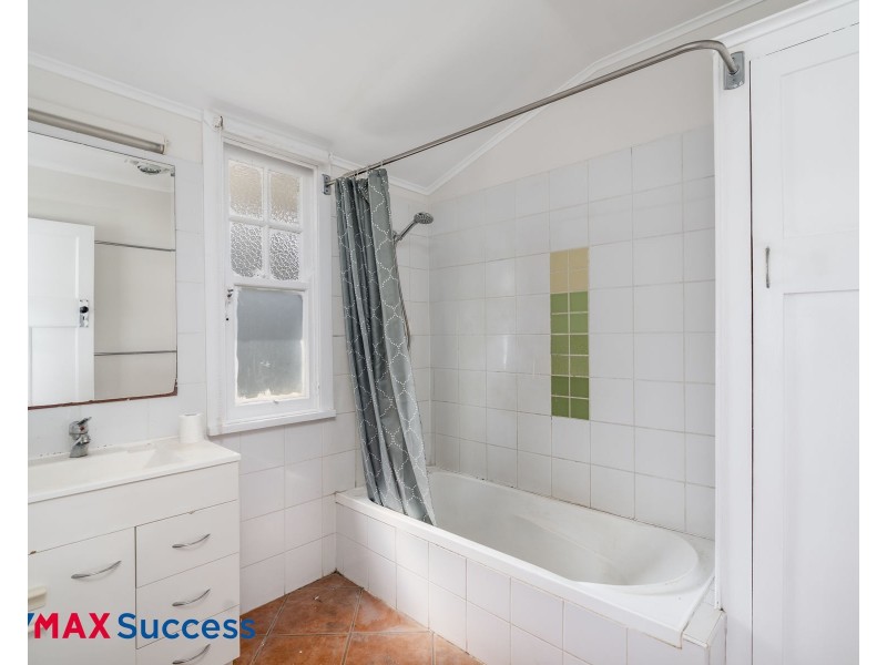 740 Ruthven Street, South Toowoomba QLD 4350