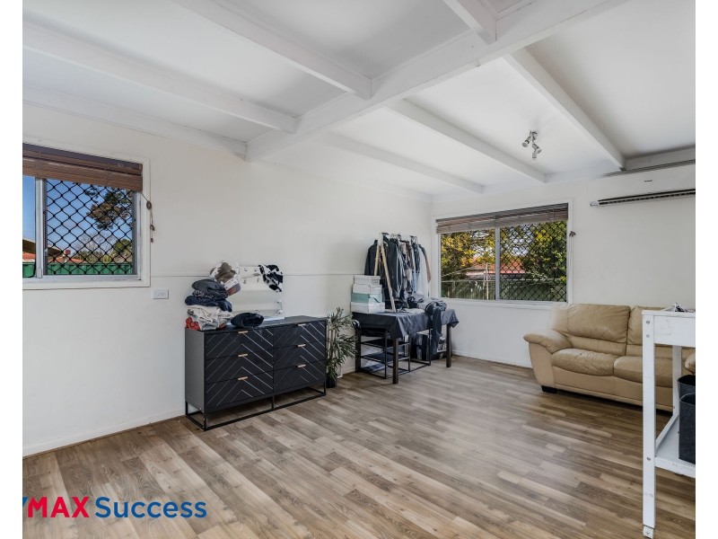 379 Hume Street, Toowoomba QLD 4350