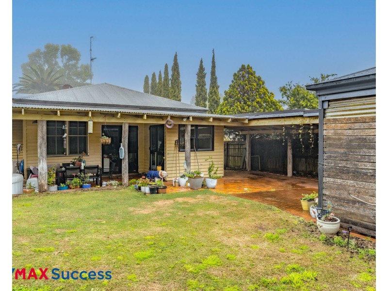 19 Herries Street, East Toowoomba QLD 4350