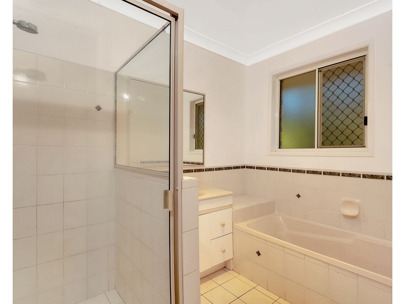 31 Station Street, Wyreema QLD 4352