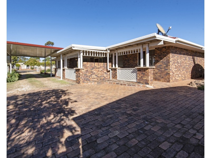 31 Station Street, Wyreema QLD 4352