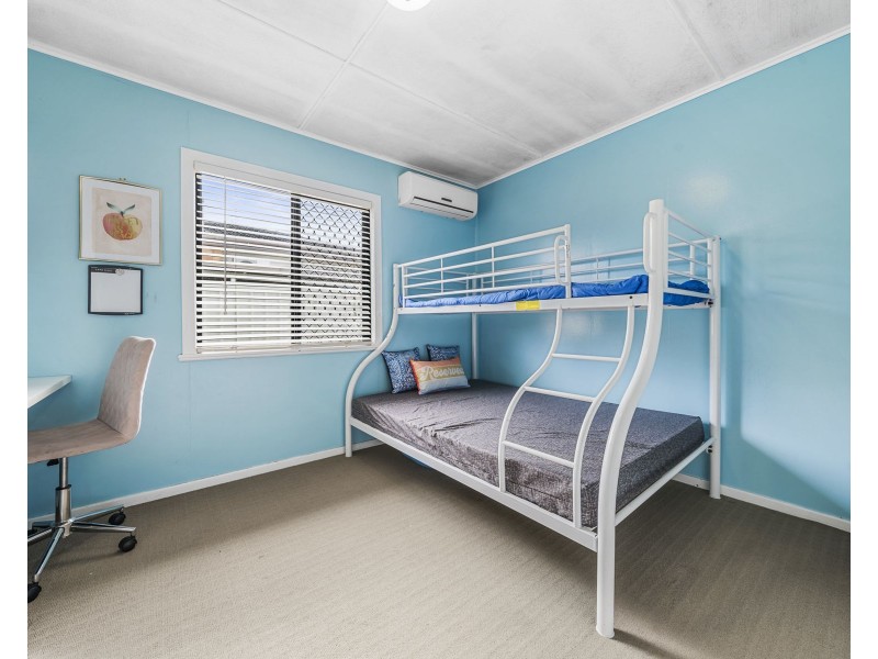 229 Alderley Street, Centenary Heights QLD 4350