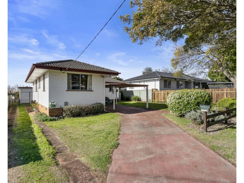 7 McIntyre Street, Centenary Heights QLD 4350