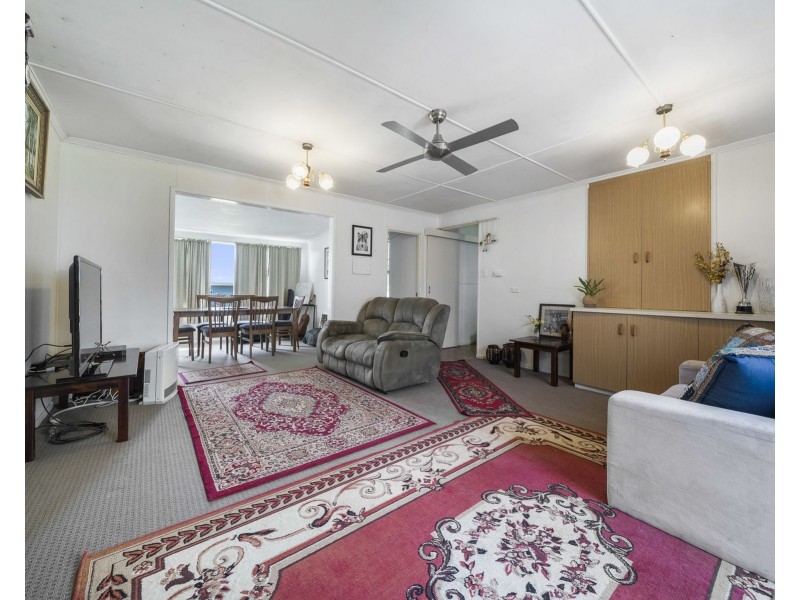 7 McIntyre Street, Centenary Heights QLD 4350
