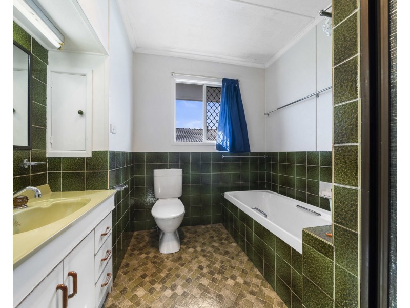 7 McIntyre Street, Centenary Heights QLD 4350