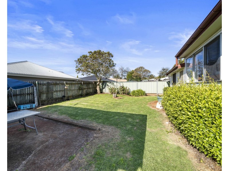 7 McIntyre Street, Centenary Heights QLD 4350
