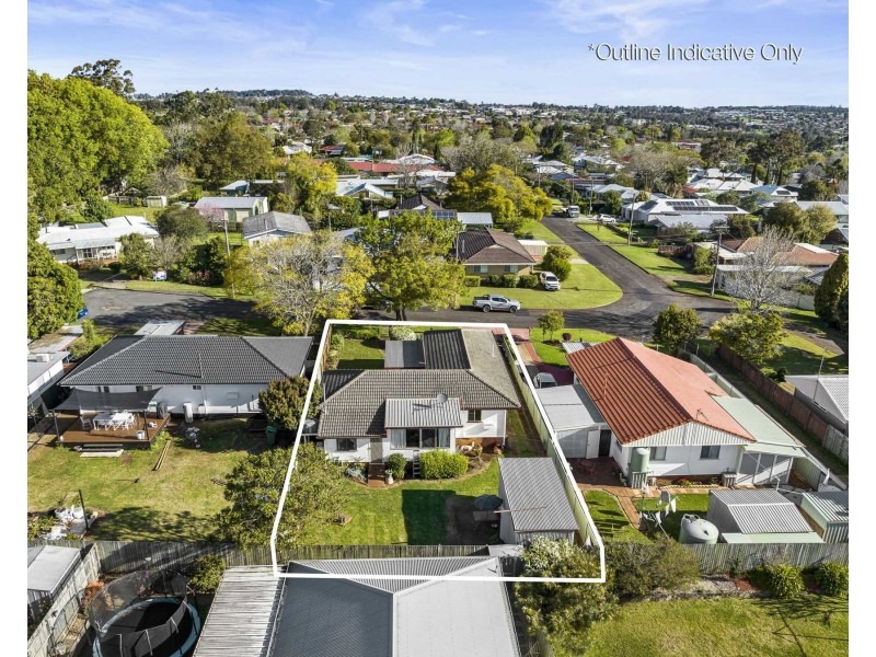 7 McIntyre Street, Centenary Heights QLD 4350