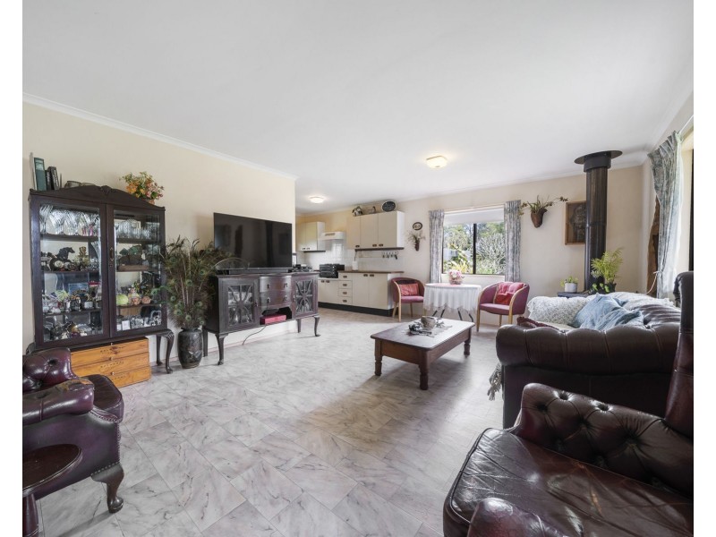 136 Muir Drive, South East Nanango QLD 4615