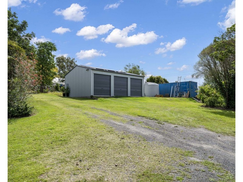 136 Muir Drive, South East Nanango QLD 4615