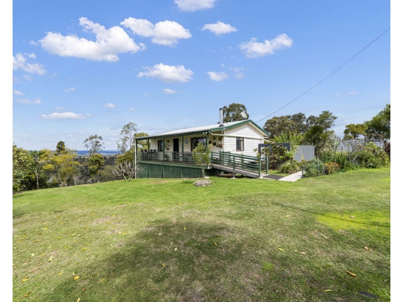 136 Muir Drive, South East Nanango QLD 4615
