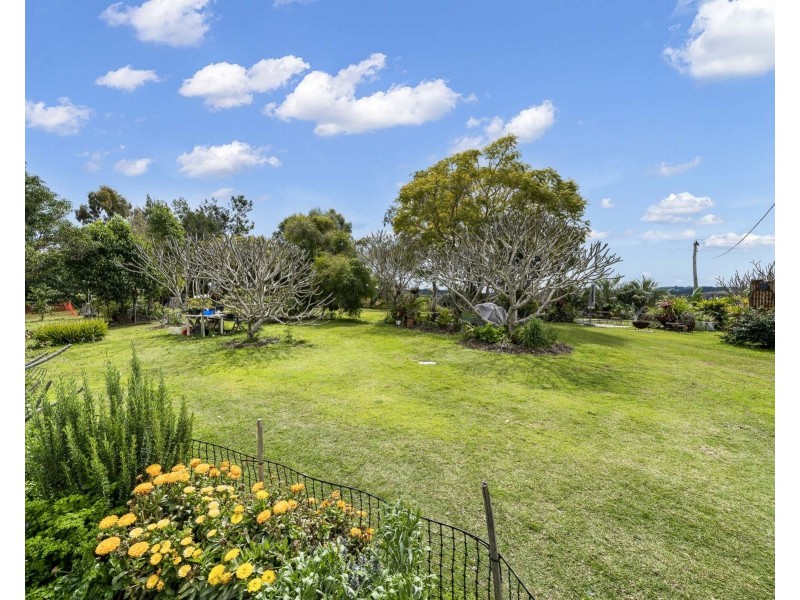 136 Muir Drive, South East Nanango QLD 4615