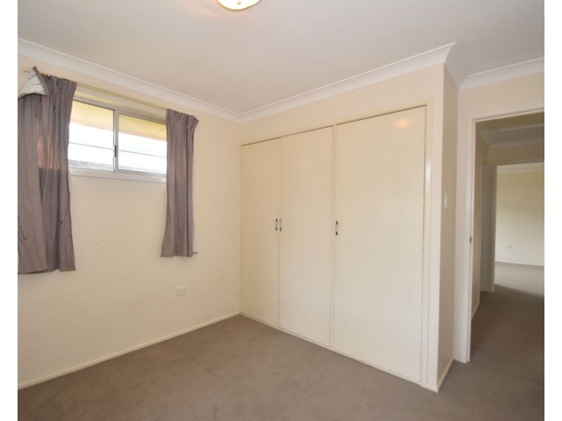 2/548 Greenwattle Street, Newtown QLD 4350