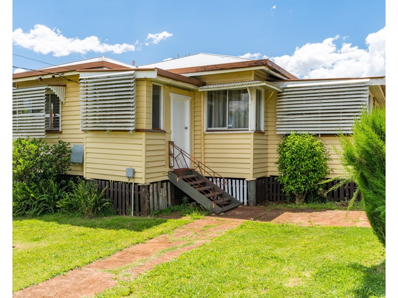 263 Alderley Street, Centenary Heights QLD 4350