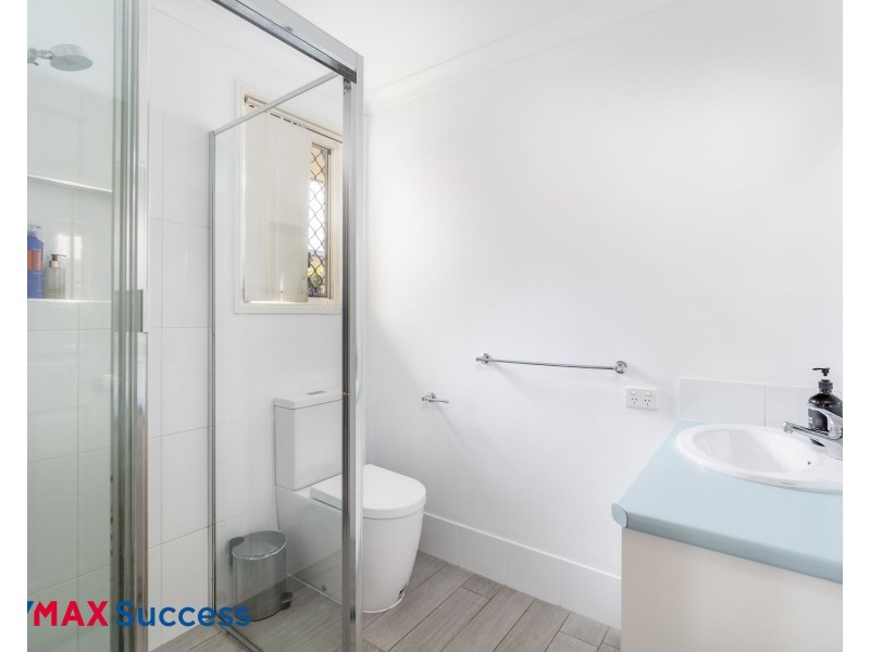 9 Paulene Crescent, Kearneys Spring QLD 4350