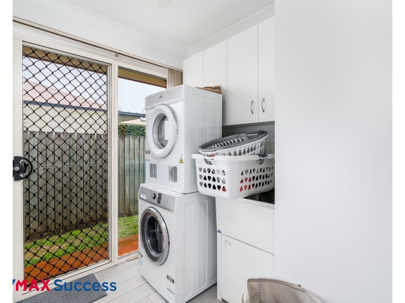 9 Paulene Crescent, Kearneys Spring QLD 4350