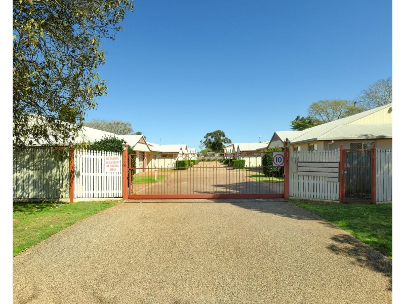 12/1 Cox Street, Wilsonton QLD 4350