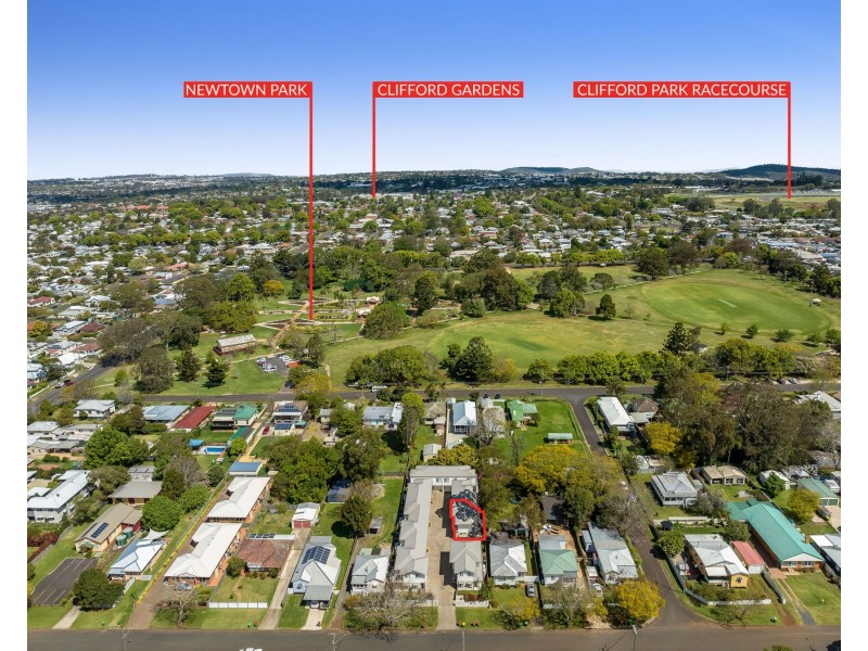 5/18 Victory Street, Newtown QLD 4350