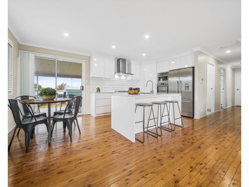 322 West Street, Kearneys Spring QLD 4350