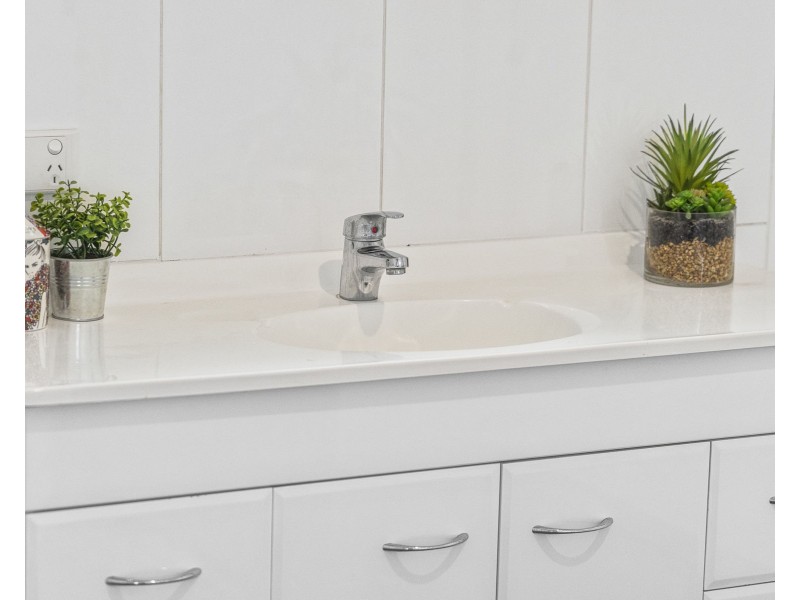 322 West Street, Kearneys Spring QLD 4350