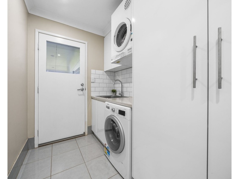 322 West Street, Kearneys Spring QLD 4350