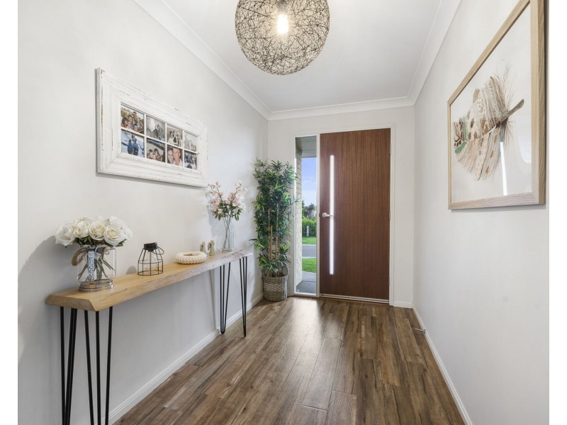 33 Lilly Avenue, Cawdor QLD 4352