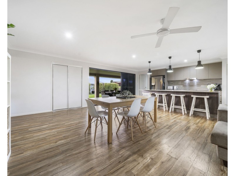 33 Lilly Avenue, Cawdor QLD 4352