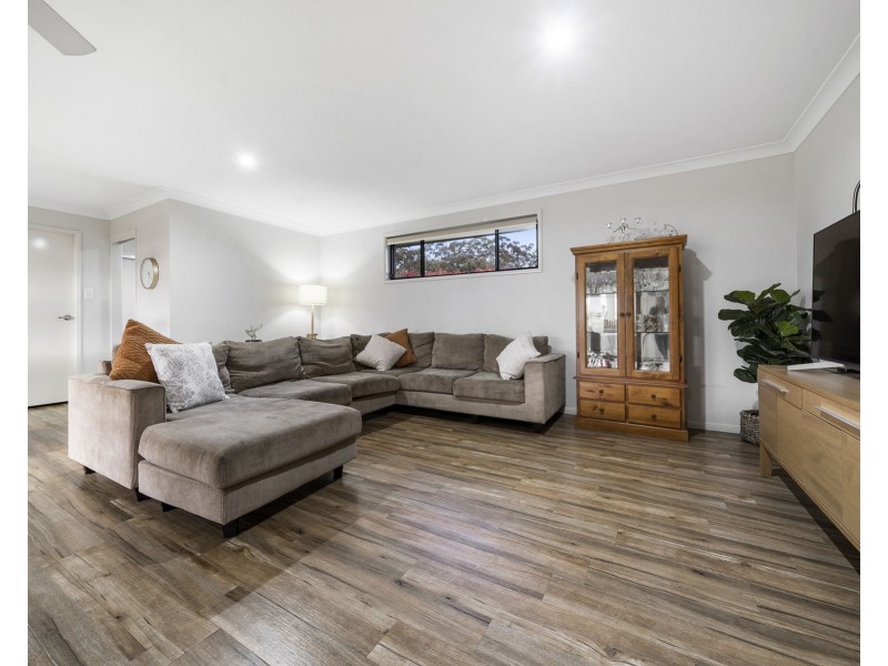 33 Lilly Avenue, Cawdor QLD 4352