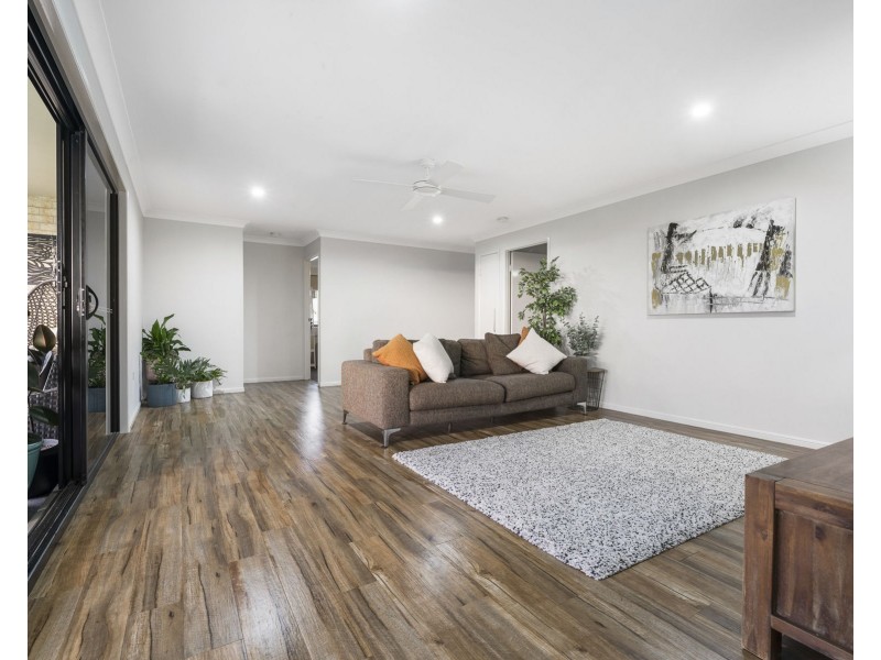 33 Lilly Avenue, Cawdor QLD 4352