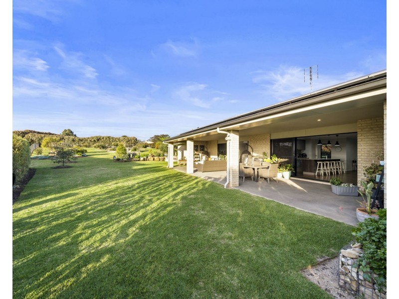 33 Lilly Avenue, Cawdor QLD 4352