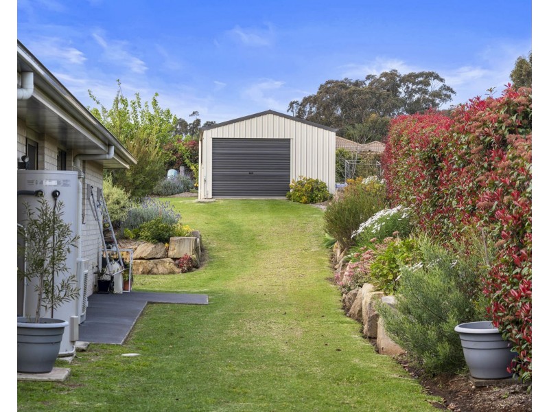 33 Lilly Avenue, Cawdor QLD 4352