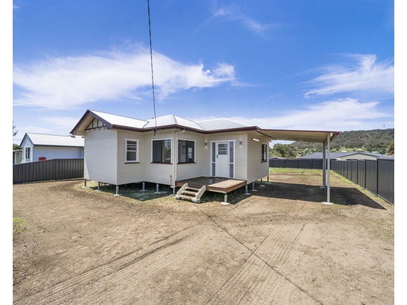 10 Clifton Street, Greenmount QLD 4359