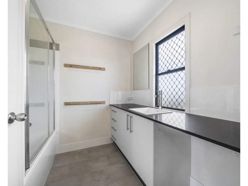 10 Clifton Street, Greenmount QLD 4359