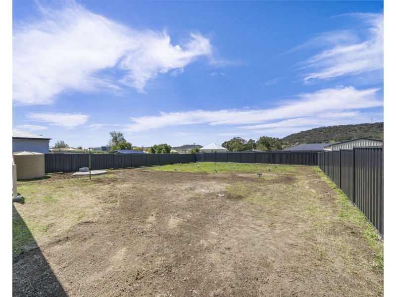 10 Clifton Street, Greenmount QLD 4359