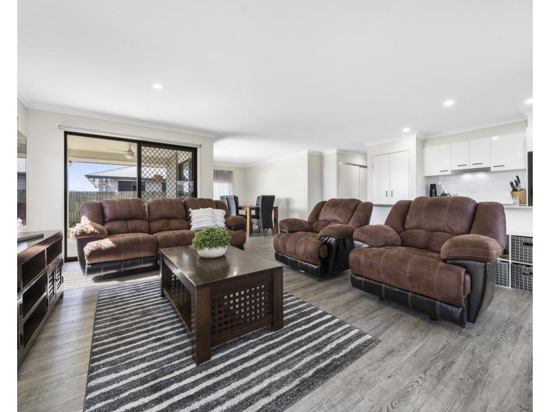 59 Magpie Drive, Cambooya QLD 4358