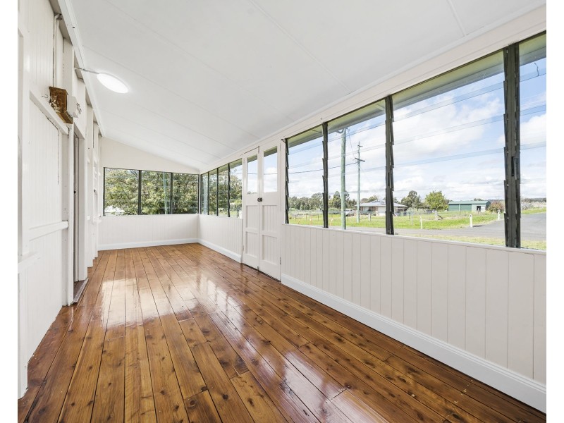 16 King Street, Greenmount QLD 4359