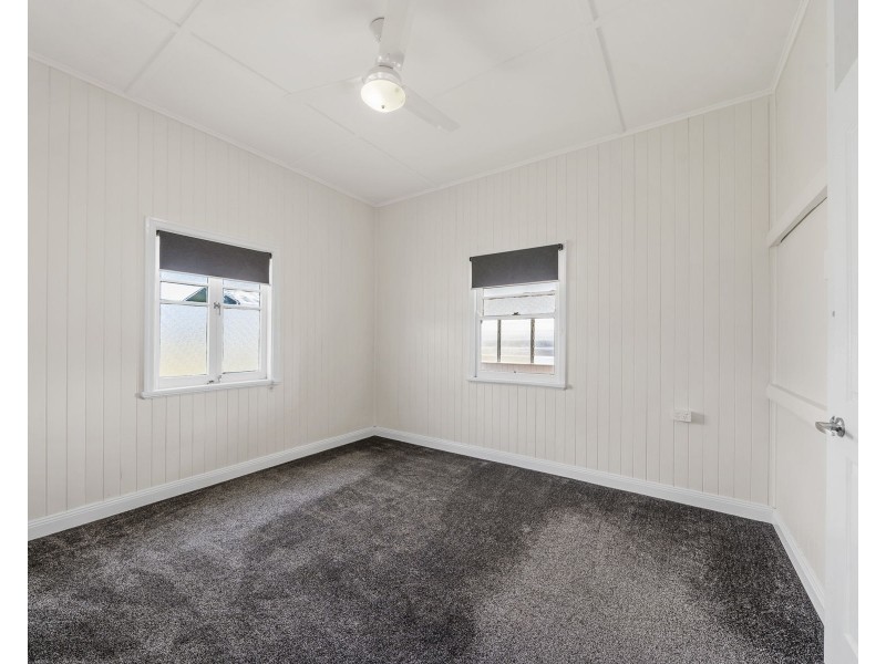 16 King Street, Greenmount QLD 4359