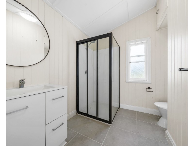 16 King Street, Greenmount QLD 4359