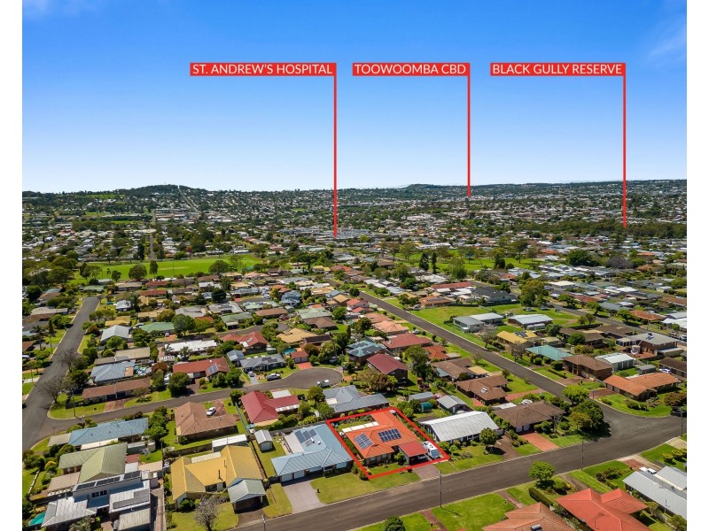 8 Bischof Street, Wilsonton Heights QLD 4350