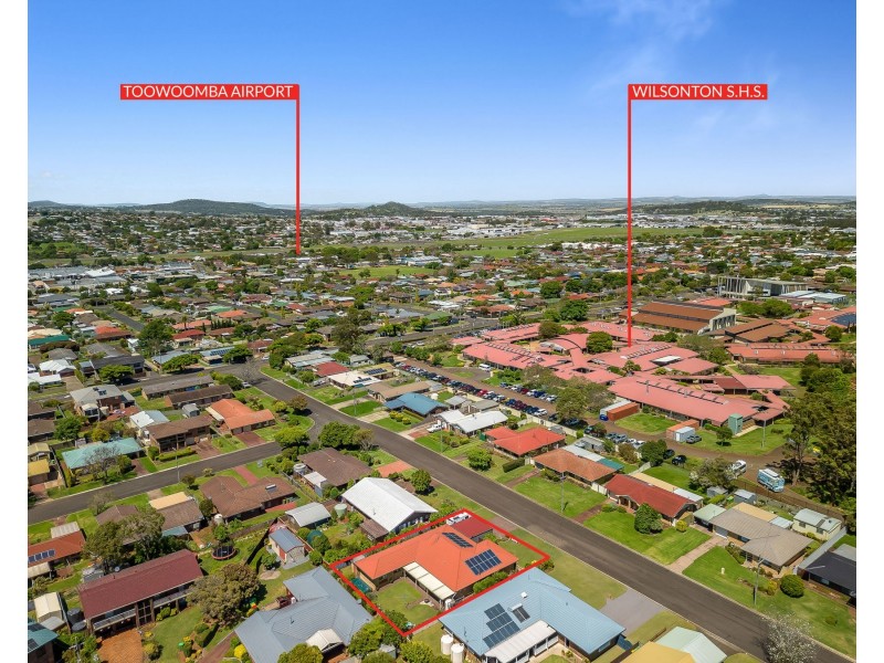 8 Bischof Street, Wilsonton Heights QLD 4350