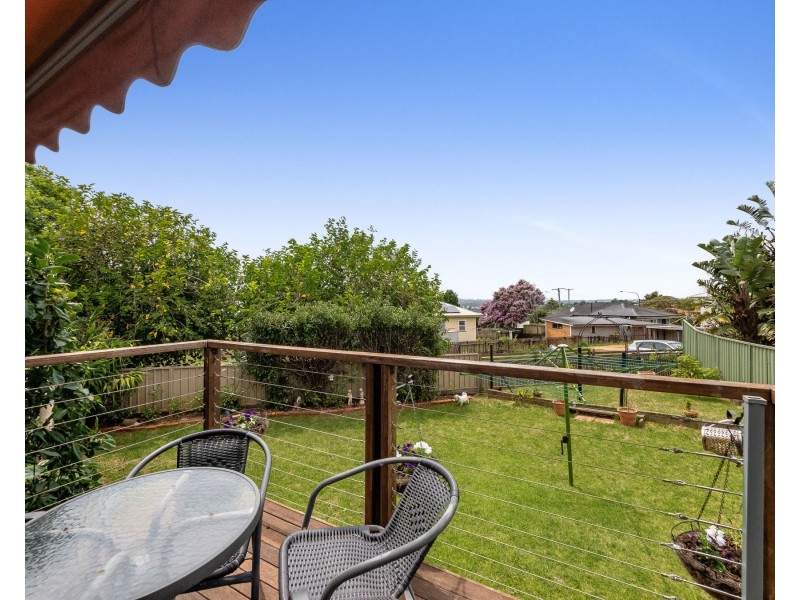 2 Bullock Street, Rockville QLD 4350