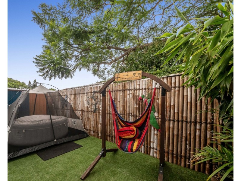 2 Bullock Street, Rockville QLD 4350